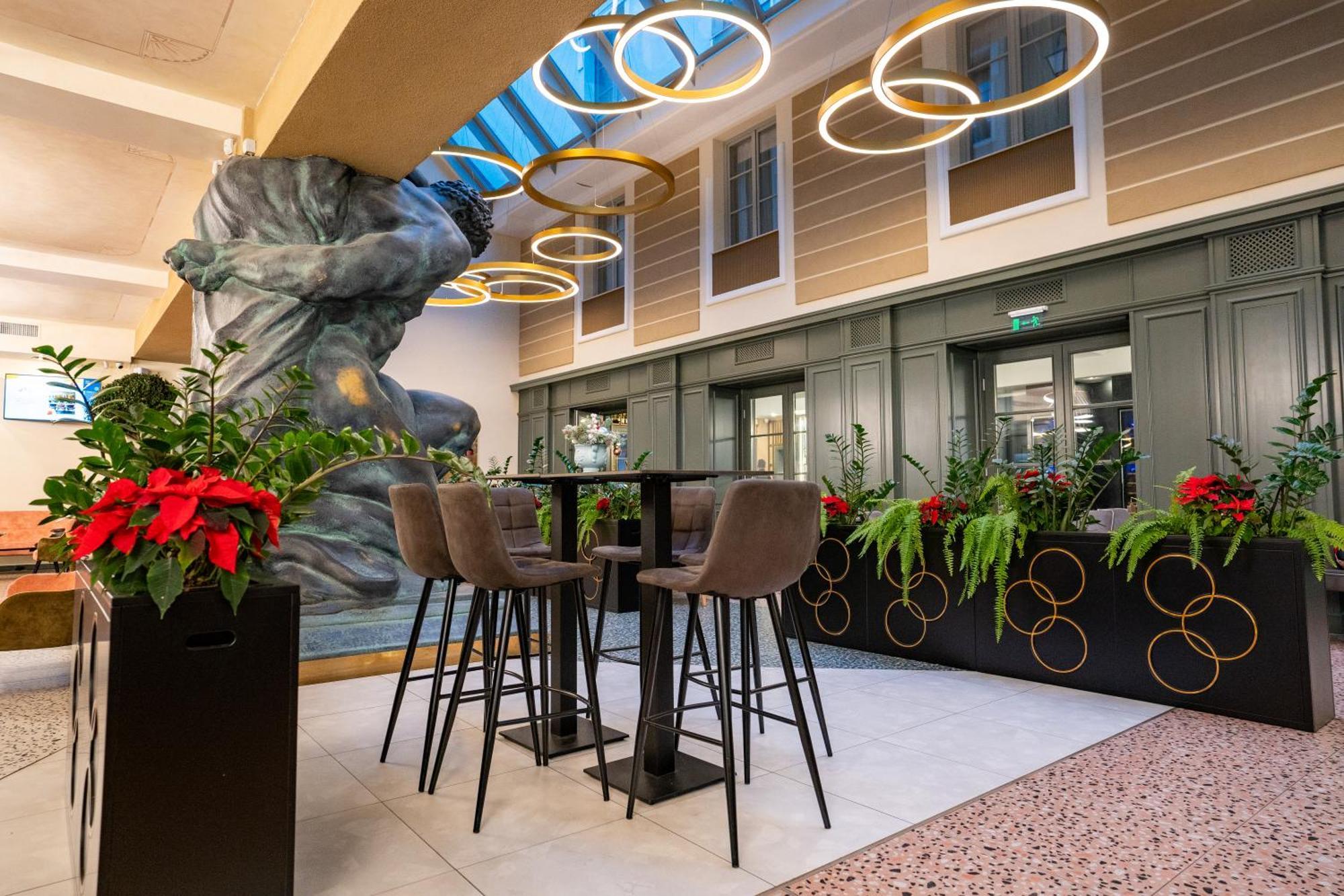 Atlas Hotel Timişoara Extérieur photo