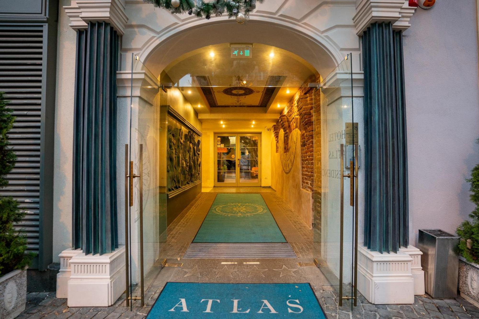 Atlas Hotel Timişoara Extérieur photo