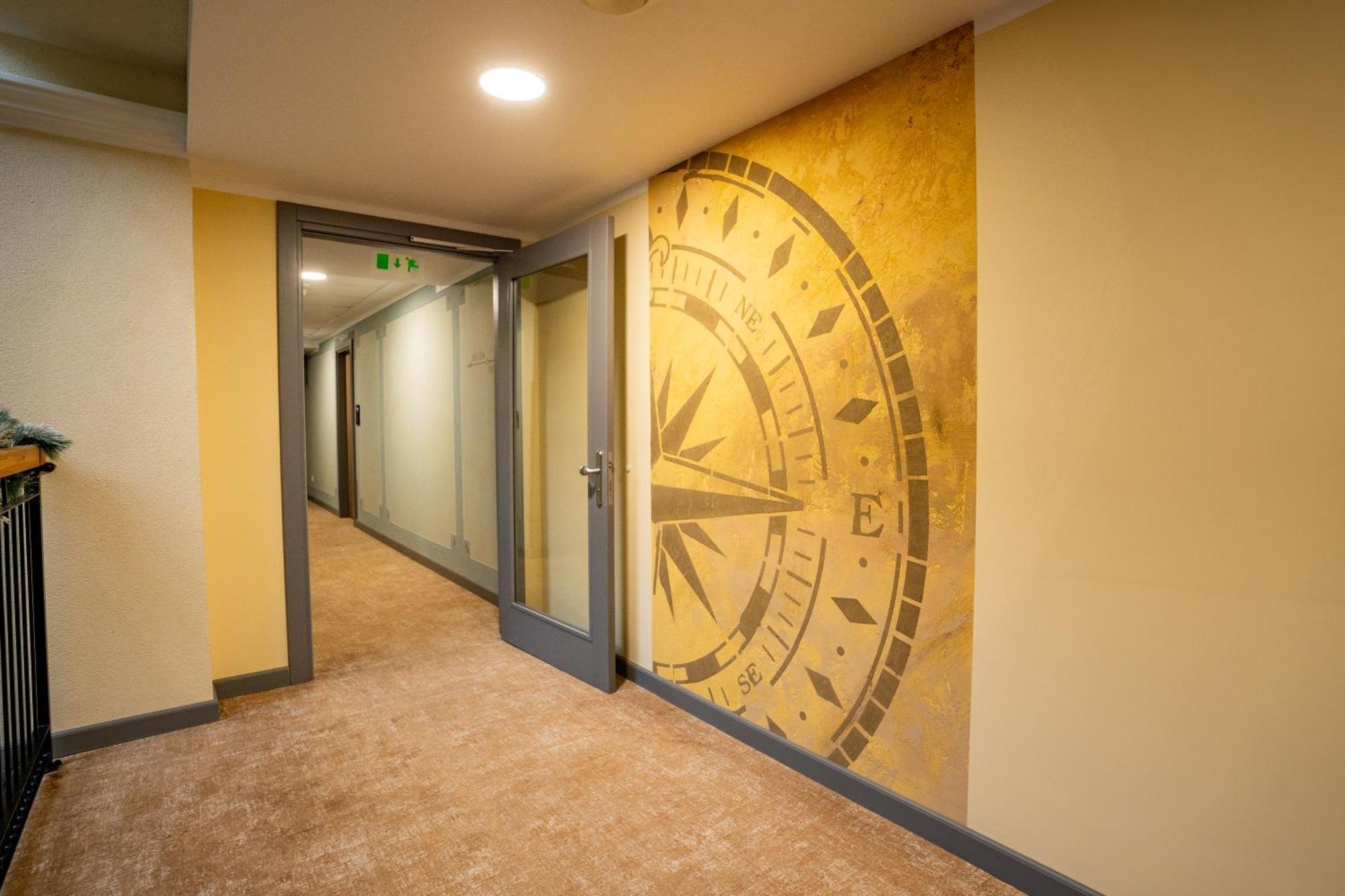 Atlas Hotel Timişoara Extérieur photo