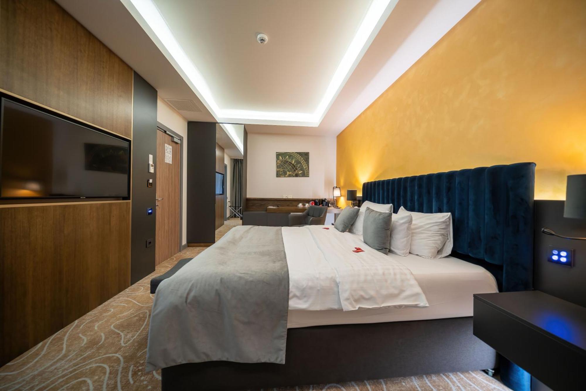 Atlas Hotel Timişoara Extérieur photo