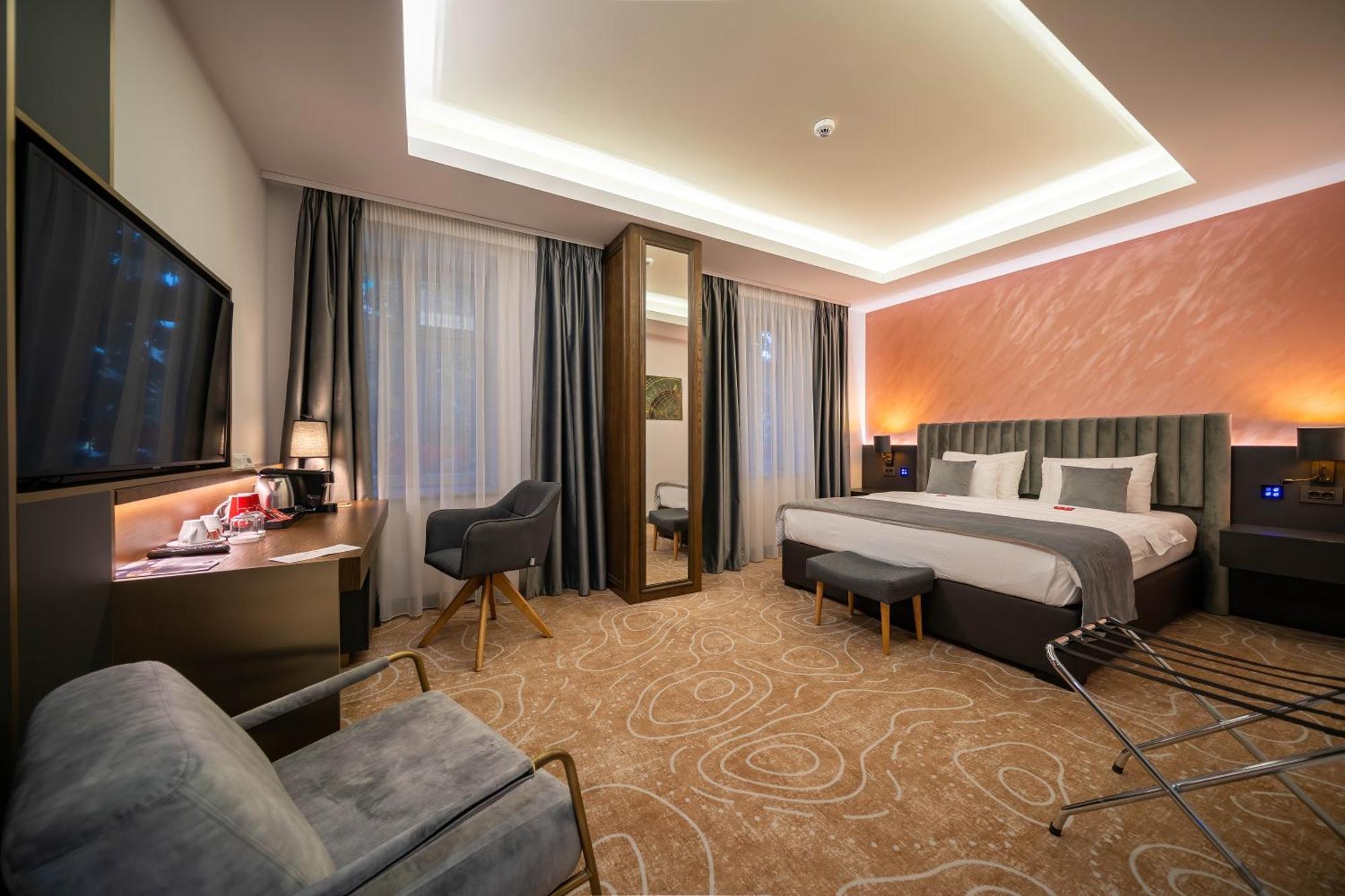 Atlas Hotel Timişoara Extérieur photo