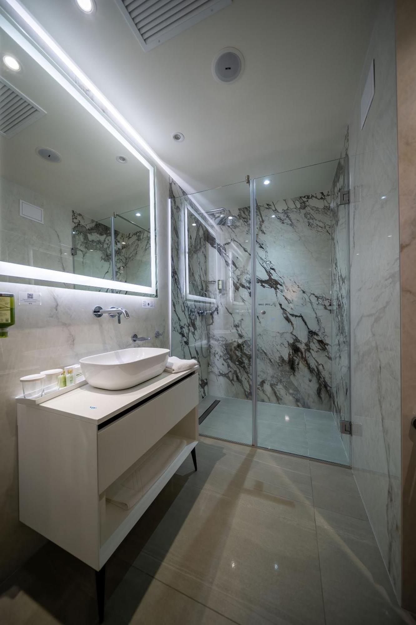 Atlas Hotel Timişoara Extérieur photo