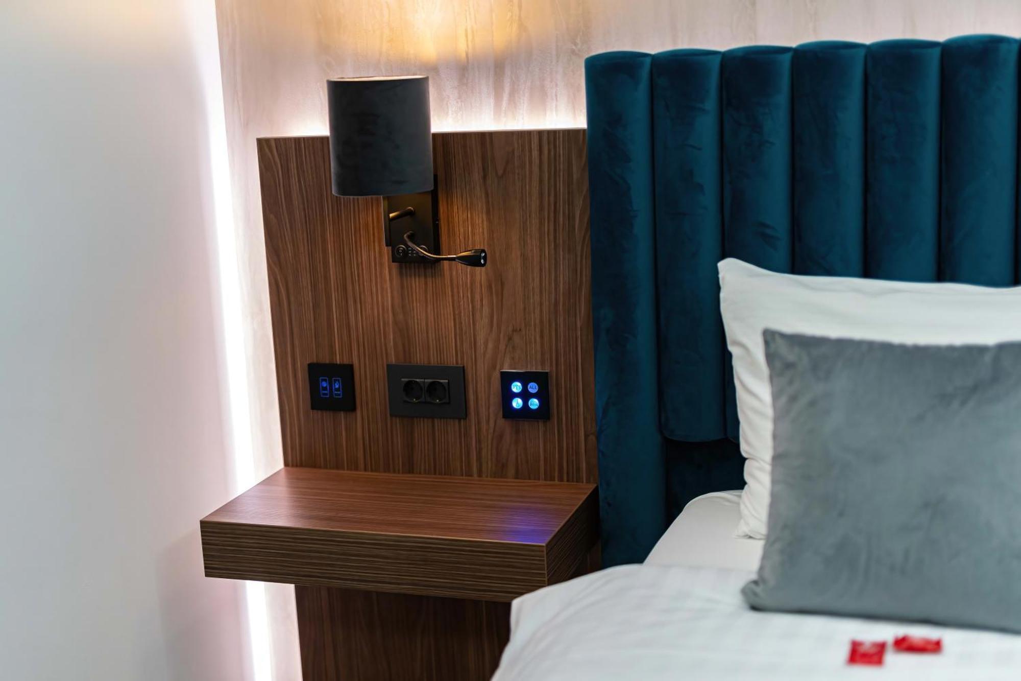Atlas Hotel Timişoara Extérieur photo
